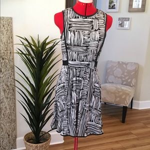 Casual couture green envelope womens M flare dress